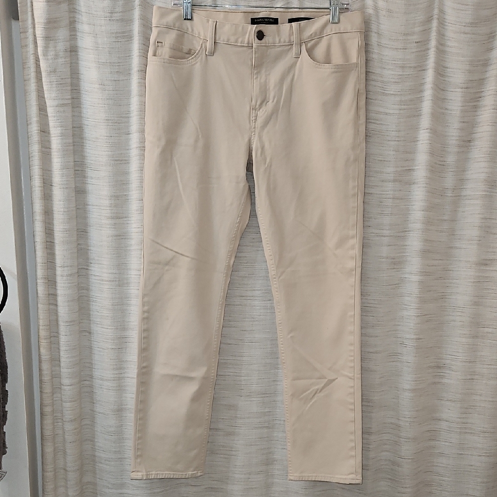 Men's Banana Republic Cream Traveler Pants
